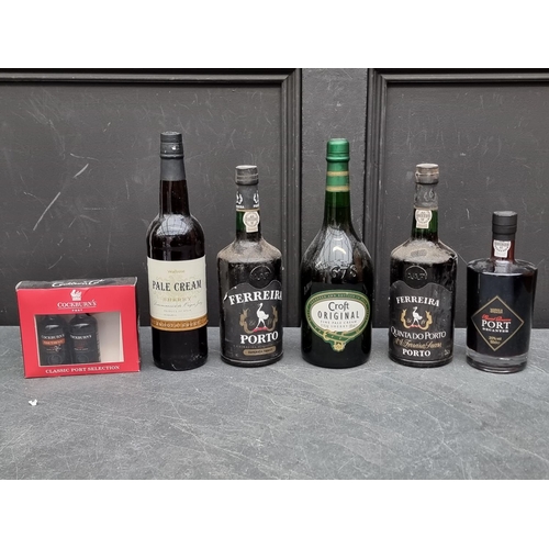 125 - A group of Port & Sherry. (7)