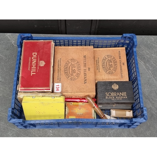 134 - Cigars: a mixed collection of cigars and vintage cigarettes, to include Dunhill, some sealed.... 