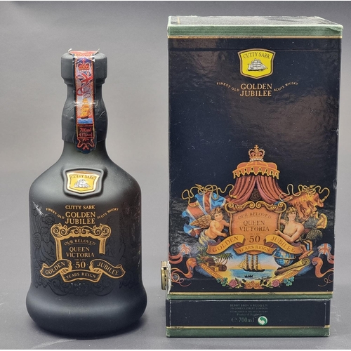 22 - A 70cl bottle of Cutty Sark 'Queen Victoria Golden Jubilee' blended whisky, boxed.