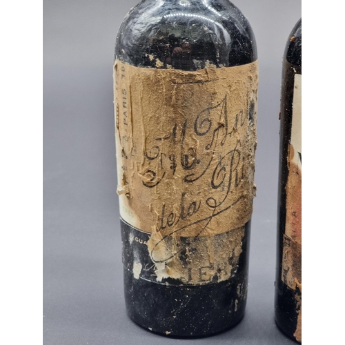 5 - Three half bottles of Tres Cortados Sherry, Antonio de la Riva, 1940s bottling. (3)... 