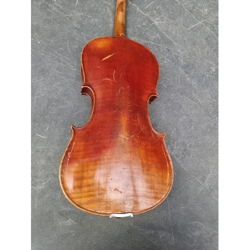 1493 - An old violin, labelled 'Supplied by W Thompson, 33 Homefield Road, Wembley', with 14 1/4in two-piec... 