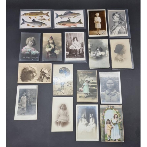 436 - PHOTOGRAPHS/POSTCARDS: mixed quantity in box, some in album, much loose, including several cabi... 