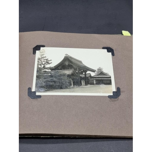 436 - PHOTOGRAPHS/POSTCARDS: mixed quantity in box, some in album, much loose, including several cabi... 