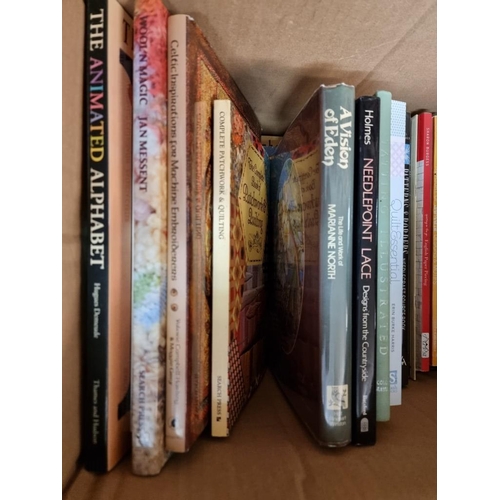 441 - EMBROIDERY/NEEDLECRAFT: quantity of modern reference books in one box.