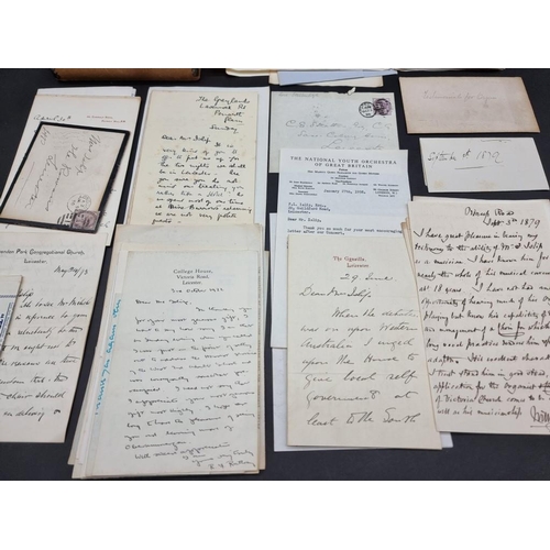 534 - LETTERS: collection of approx 100 ALS and TLS, largely late 19th-early 20thc, majority addresse... 