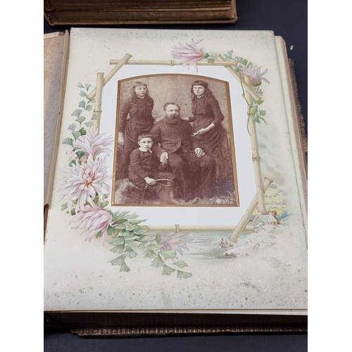 536 - CARTE DE VISITE: a quantity of carte de visite and cabinet cards, loose and in albums. (Tray)... 