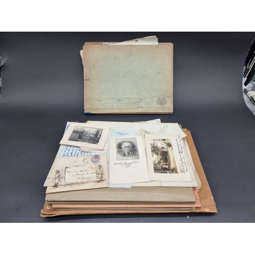 612 - BOX: containing misc. ephemera and cuttings, some relating to O'Rorke families of Wicklow, Nott... 