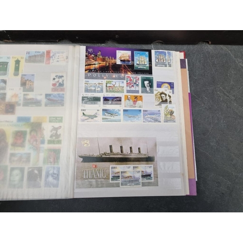 639 - STAMPS: mixed selection housed in 10 albums and box. (Tray)