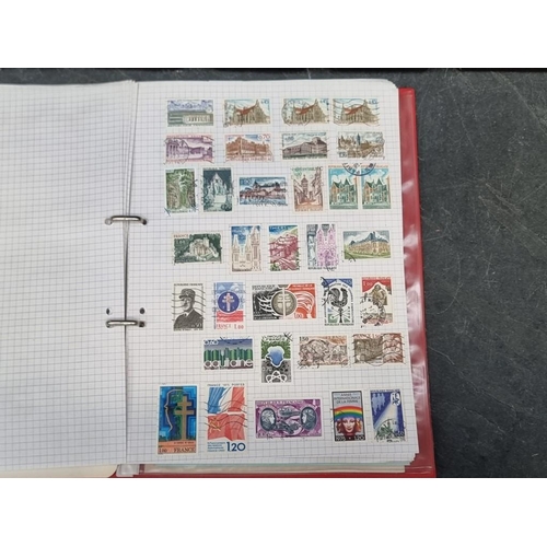 639 - STAMPS: mixed selection housed in 10 albums and box. (Tray)