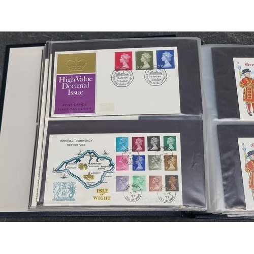 644 - FIRST DAY COVERS: a collection in 3 albums.