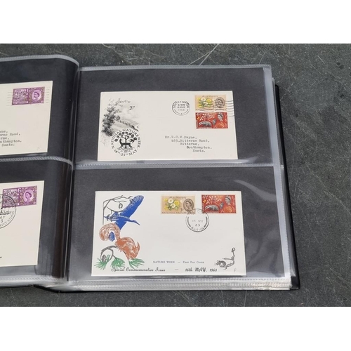 644 - FIRST DAY COVERS: a collection in 3 albums.