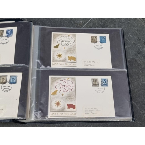 644 - FIRST DAY COVERS: a collection in 3 albums.