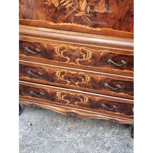 1010 - A reproduction Italian marquetry bureau, 91.5cm wide.