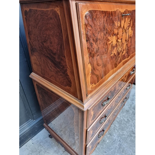 1010 - A reproduction Italian marquetry bureau, 91.5cm wide.