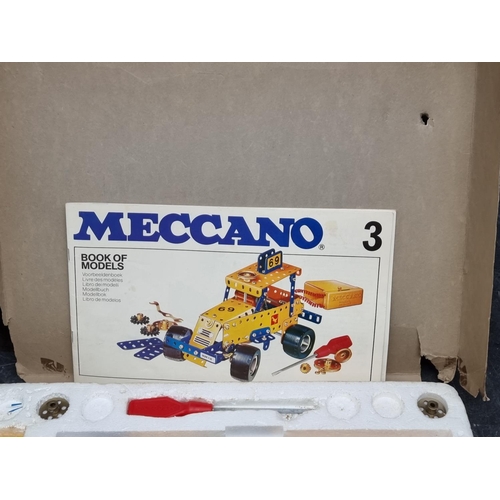 1286 - Meccano: 4 boxes of Meccano, comprising: Set B; Set 2 (x2); Set 3; and a wooden box containing ... 