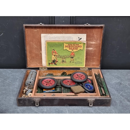 1286 - Meccano: 4 boxes of Meccano, comprising: Set B; Set 2 (x2); Set 3; and a wooden box containing ... 