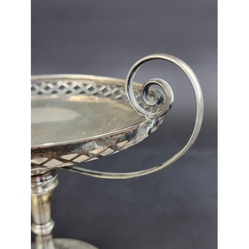 50 - An Edwardian silver tazza, by Marples & Co, Sheffield 1906, height to handle 18cm, 358g.... 