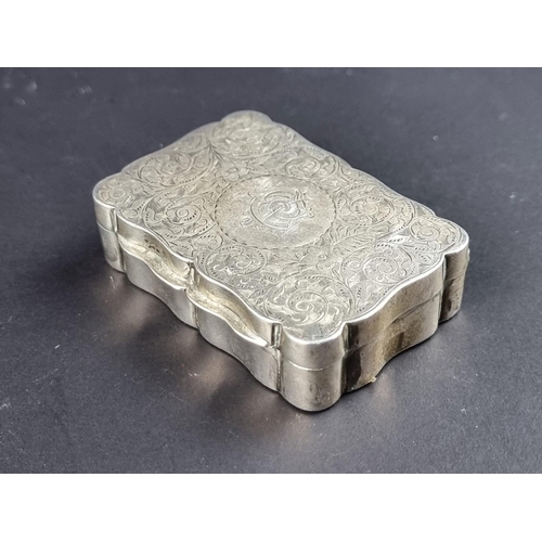 58 - A late Victorian silver snuff box, by John Hines, Birmingham 1901, 6cm wide, 55g.