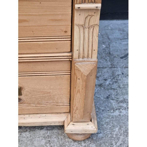 1020 - A 19th century continental pine chest of drawers, 104cm wide.