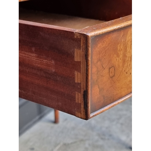 1029 - A reproduction mahogany bonheur du jour, 85cm wide.