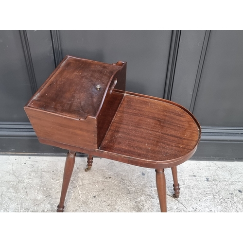 1032 - A mahogany cutlery stand, stamped 'Gillows', 53.5cm wide.