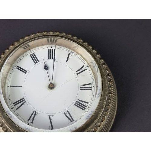 1429 - A small vintage nickel plated desk clock, 7.1cm diameter.