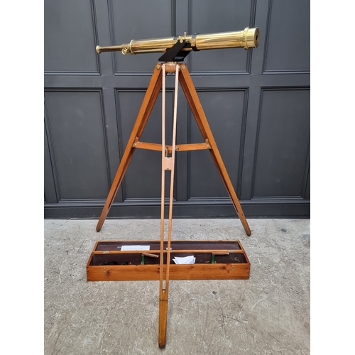 1438 - A circa 1900 brass telescope, by Broadhurst Clarkson & Co, inscribed 'Carl Zeiss, Jena', the obj... 