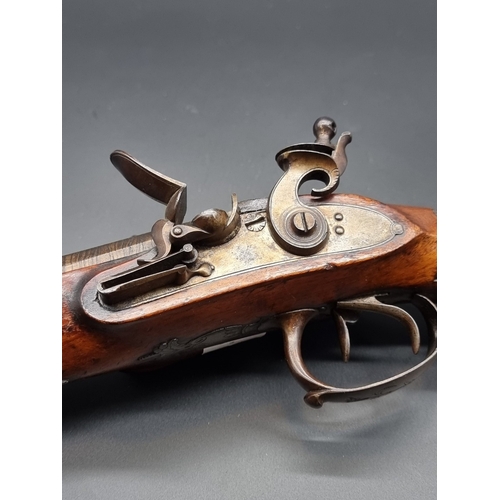 78 - A fine 18th century Continental double barrel flintlock pistol, possibly a coach pistol, having 17cm... 