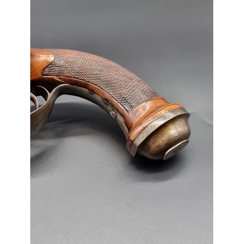 78 - A fine 18th century Continental double barrel flintlock pistol, possibly a coach pistol, having 17cm... 