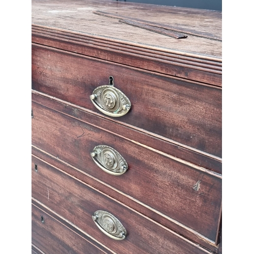 1038 - A George III mahogany chest of drawers, 106cm wide