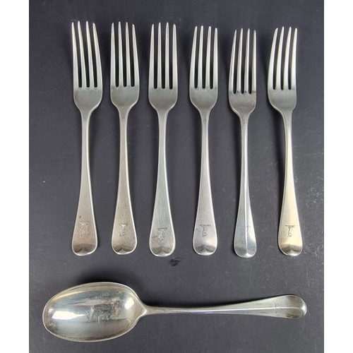 75 - A set of five George IV silver forks, by William Eley I & William Fearn, London 1820; ... 