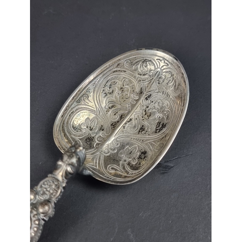 81 - A silver anointing spoon, by Henry Hodson Plante, London 1936, 113g.