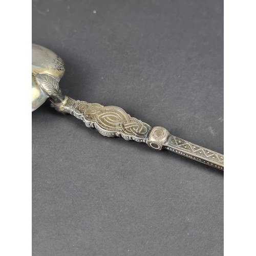 81 - A silver anointing spoon, by Henry Hodson Plante, London 1936, 113g.