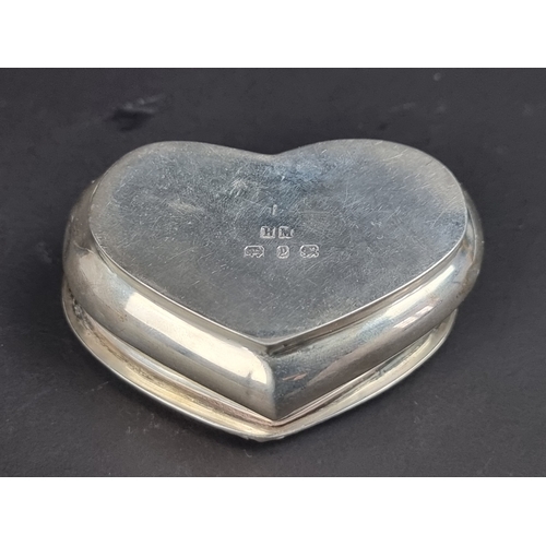 87 - A Victorian silver heart box, by Henry Matthews, Birmingham 1898, 6.5cm wide, 38g.