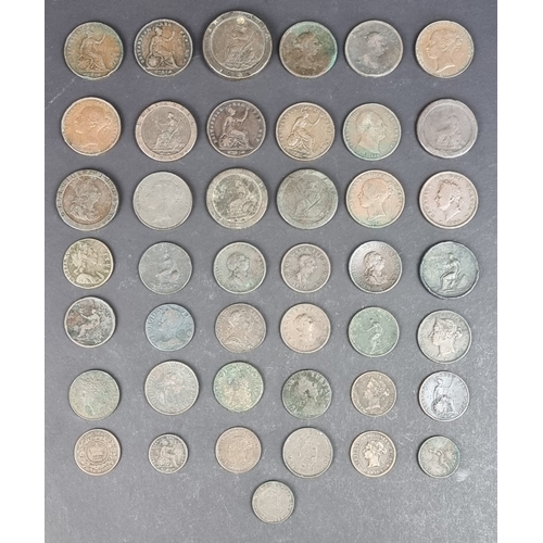 565 - Coins: a quantity of Georgian and Victorian copper and bronze coinage. (43)