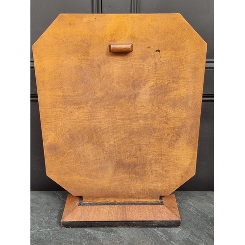 1028 - An Art Deco marquetry firescreen, 69cm high x 51cm wide.