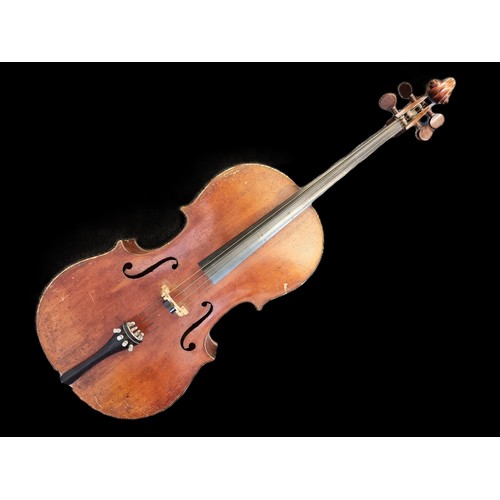 1570 - A 19th century cello, with 30in two-piece back.