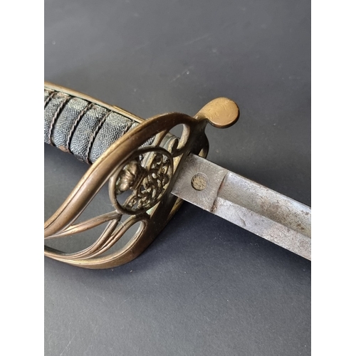 37 - An 1822 pattern infantry officer's sword, with 80cm single edged fullered blade, overall length 95.5... 