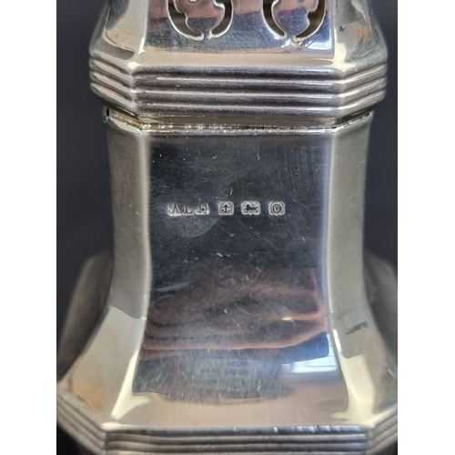 227 - A silver sugar caster, by&nbsp;A L Davenport Ltd,&nbsp;Birmingham 1938, 18cm, 161g.