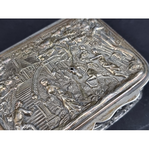 245 - A Victorian repousse silver snuff box, by George Nathan & Ridley Hayes, Chester 1901, 8.8cm wide... 