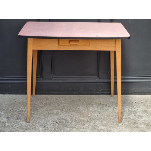 Lot 1037      