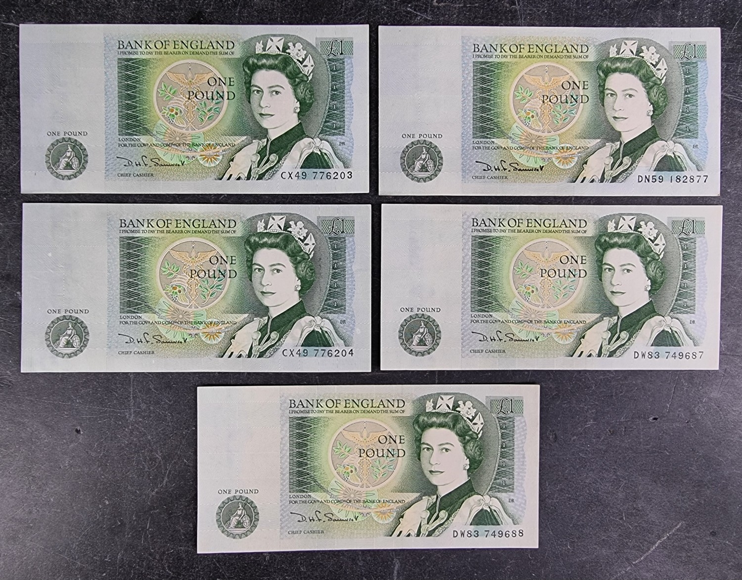 Banknotes: five uncirculated Bank of England D.H.F. Somerset one pound ...