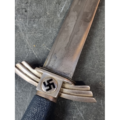 526 - A German Third Reich first pattern DLV/NSFK flyers or glider pilot's dagger and sheath, by Carl Juli... 