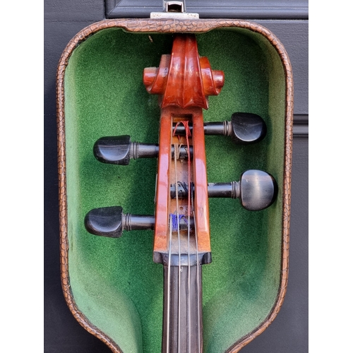 1405 - A cello, with 76cm two-piece back, in case.