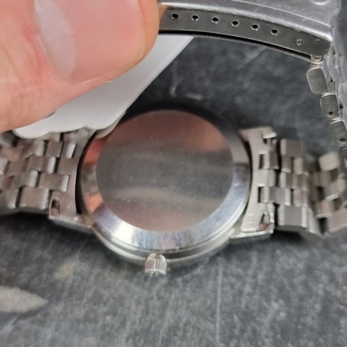 324 - A circa 1977 Omega 'Seamaster Day-Date' stainless steel automatic wristwatch, 35mm, Ref. 166.0209, C... 