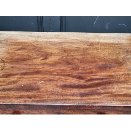 1004 - A 19th century mahogany pedestal desk, 122cm wide.