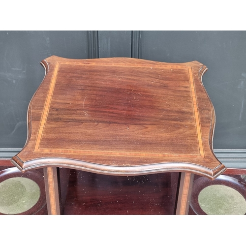 1030 - An unusual Art Nouveau mahogany, line inlaid and satinwood crossbanded drop leaf tea table, 37.5cm w... 