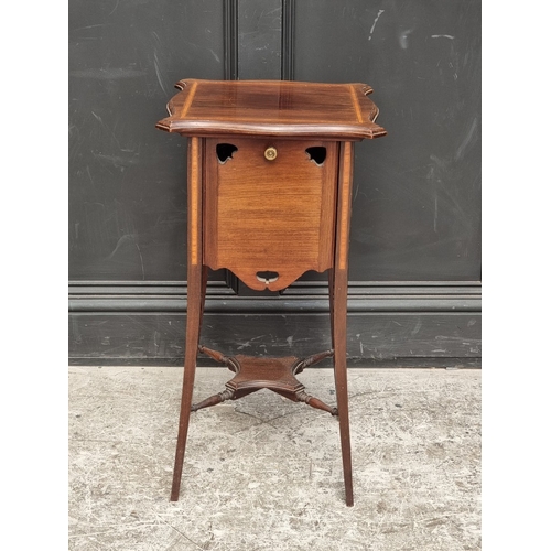 1030 - An unusual Art Nouveau mahogany, line inlaid and satinwood crossbanded drop leaf tea table, 37.5cm w... 