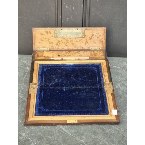 1143 - A good early 19th century French kingwood, parquetry and brass strung writing slope, bearing brass p... 
