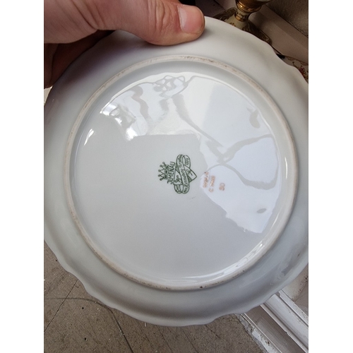 1284 - A mixed group of English and Continental ceramics, largest 28.5cm high. (9)